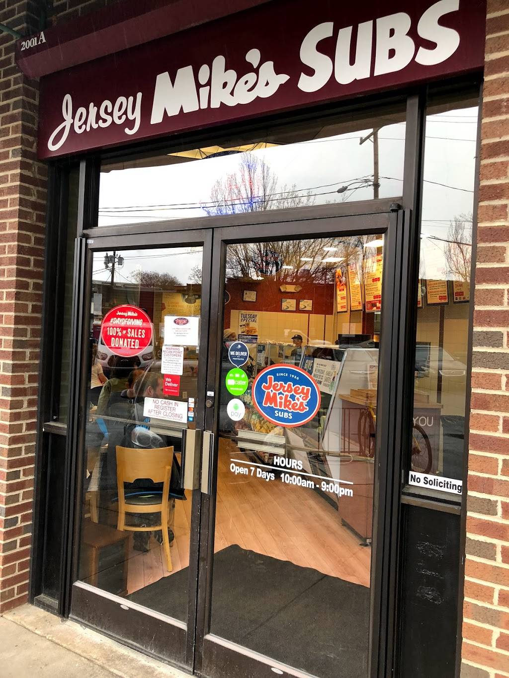 Jersey Mikes Subs | meal takeaway | 2001 E 7th St, Charlotte, NC 28204, USA | 7043751985 OR +1 704-375-1985