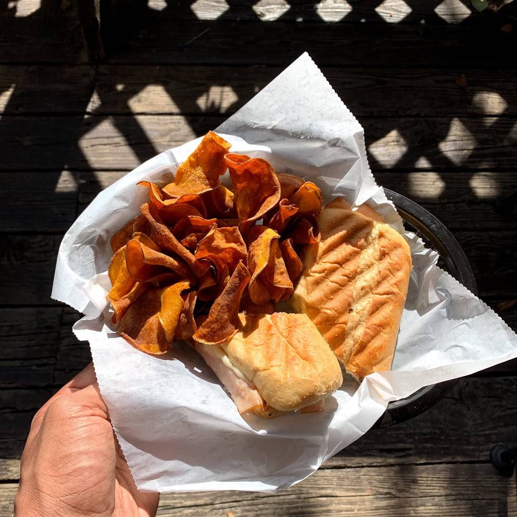 The Bean Trees | restaurant | 3601 Hartford Rd, Hartford, TN 37753, USA | 4234872187 OR +1 423-487-2187