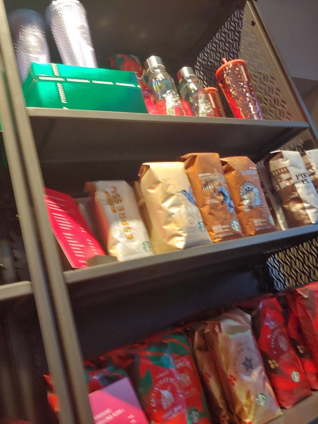 Starbucks | cafe | 4924 Kingston Pike, Knoxville, TN 37919, USA | 8655842363 OR +1 865-584-2363