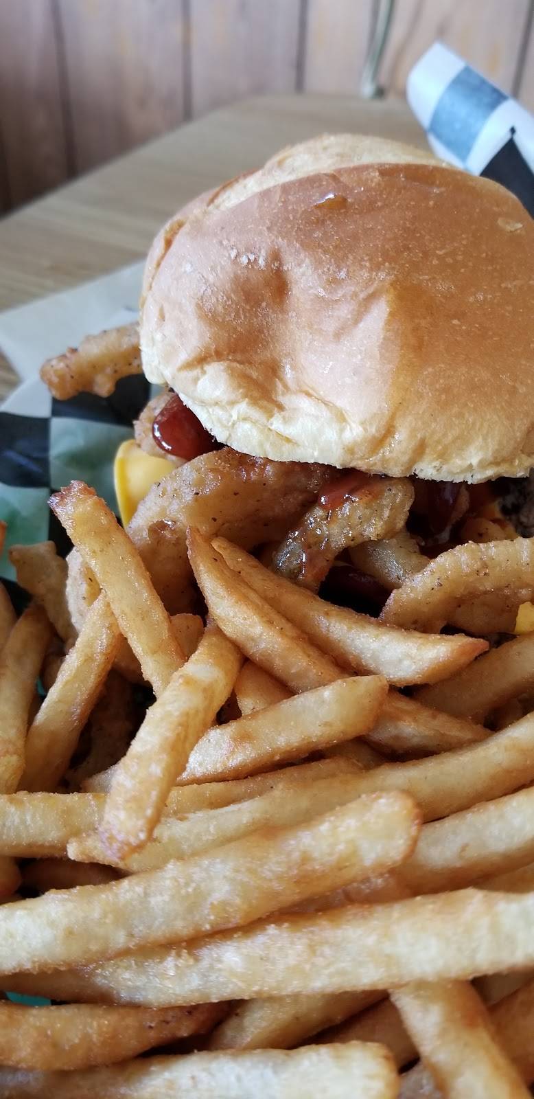 The Mann Cave Bar And Grill | restaurant | 37051 MN-27, Hillman, MN 56338, USA | 3202779452 OR +1 320-277-9452