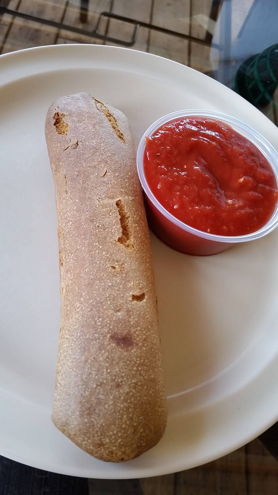 Twiggy’s One Headlight Pub | restaurant | 8567 Wabash Ave, Terre Haute, IN 47803, USA | 8128776776 OR +1 812-877-6776