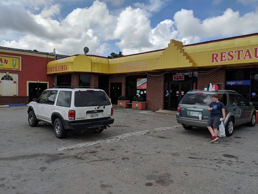 Monte Alban | restaurant | 416 S Cumberland St, Morristown, TN 37813, USA | 4233534477 OR +1 423-353-4477