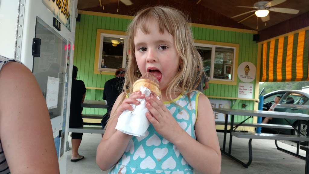 Debbies Snowballs | restaurant | 4000 Cypress St, West Monroe, LA 71291, USA | 3183767354 OR +1 318-376-7354