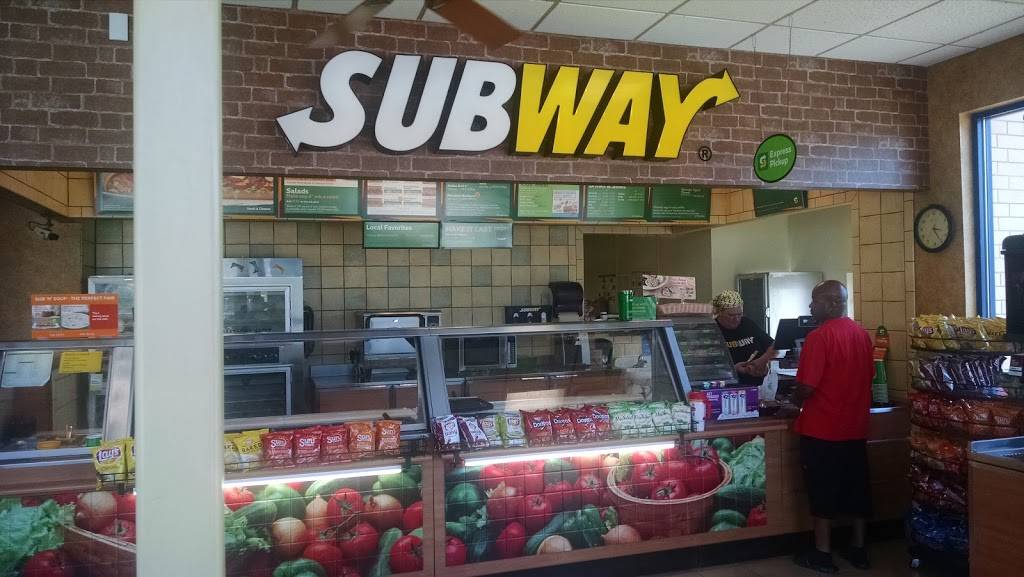 Subway | restaurant | 102 E Woody, Tomah, WI 54660, USA | 6085674081 OR +1 608-567-4081