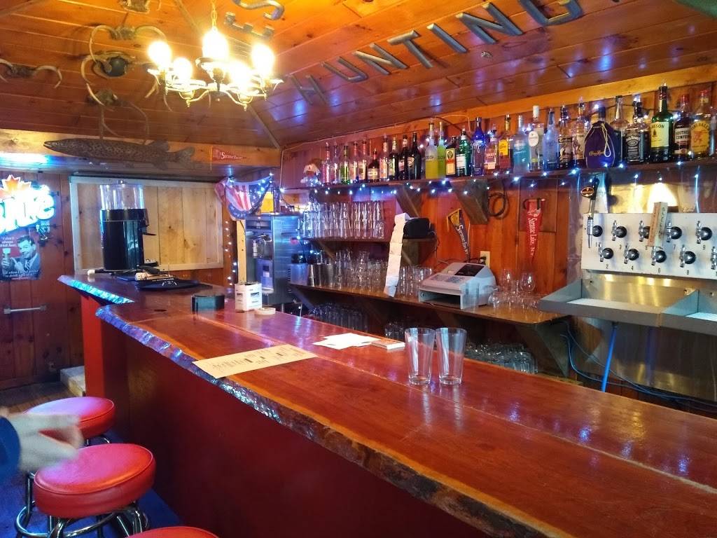 Tail O the Pup | restaurant | 1186 NY-86, Ray Brook, NY 12977, USA | 5188910777 OR +1 518-891-0777