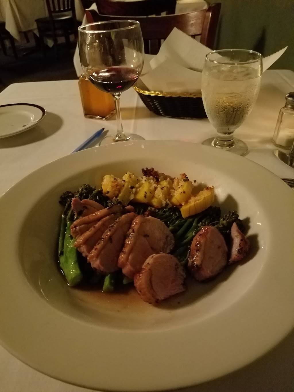 Carnegies Restaurant | restaurant | 100 W North St, Greenfield, IN 46140, USA | 3174628480 OR +1 317-462-8480