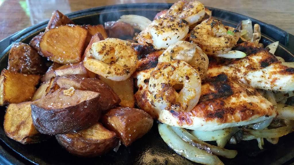 Applebees Grill + Bar | restaurant | 5600 Perkiomen Ave Shelbourne Square Shopping Center, Reading, PA 19606, USA | 6104042700 OR +1 610-404-2700