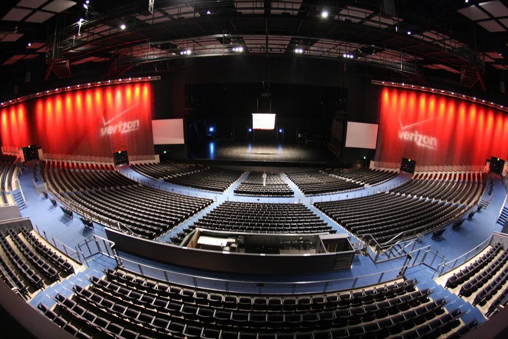 Wolfgang Puck Catering | restaurant | 1001 Performance Pl, Grand Prairie, TX 75050, USA | 9728545050 OR +1 972-854-5050