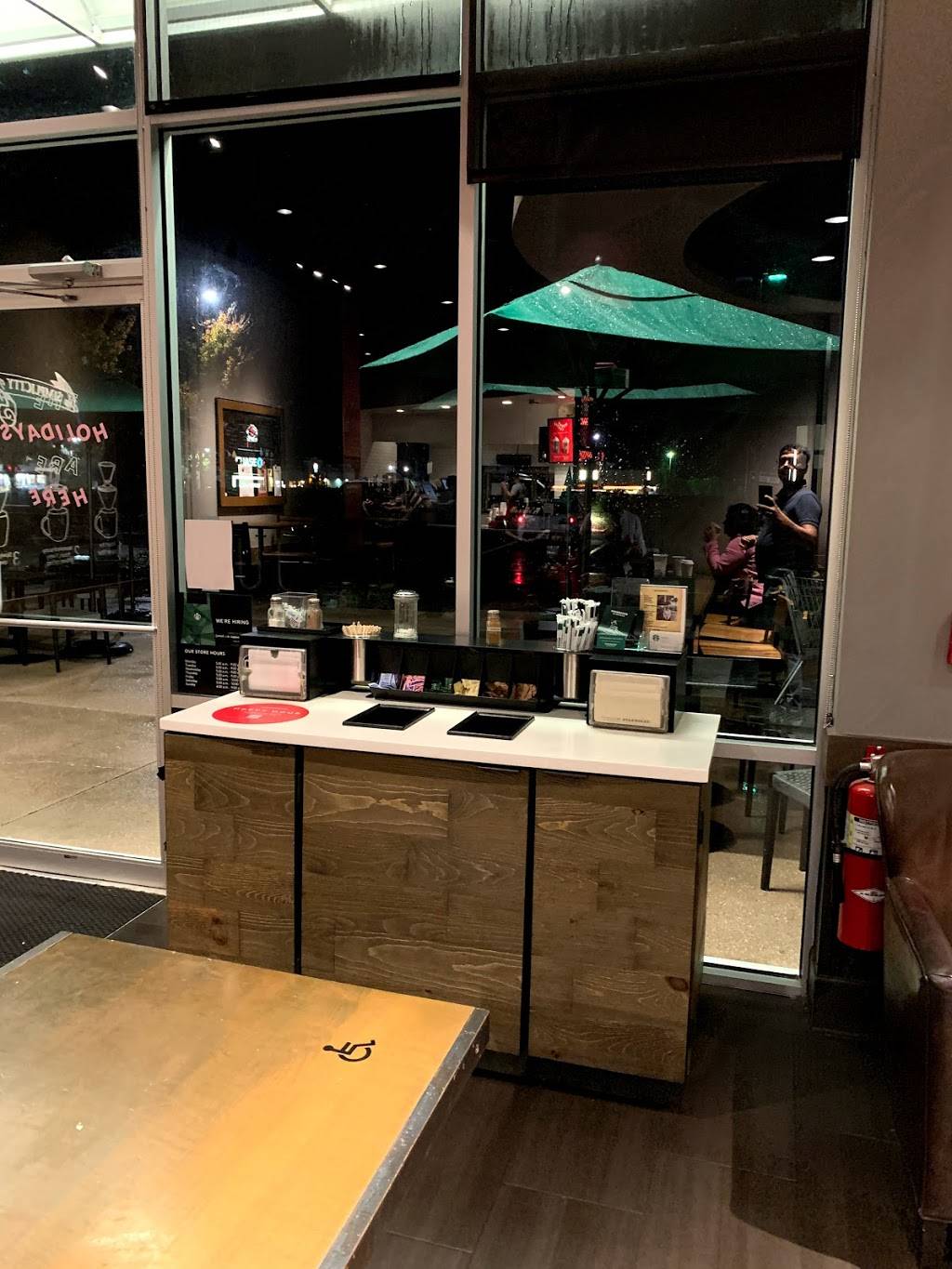 Starbucks | cafe | 22721 FL-54, Land O Lakes, FL 34639, USA | 8139487399 OR +1 813-948-7399