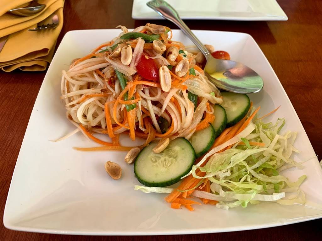 Daw Kun Thai | restaurant | 2626 Brown Ave, Manchester, NH 03103, USA | 6032320699 OR +1 603-232-0699