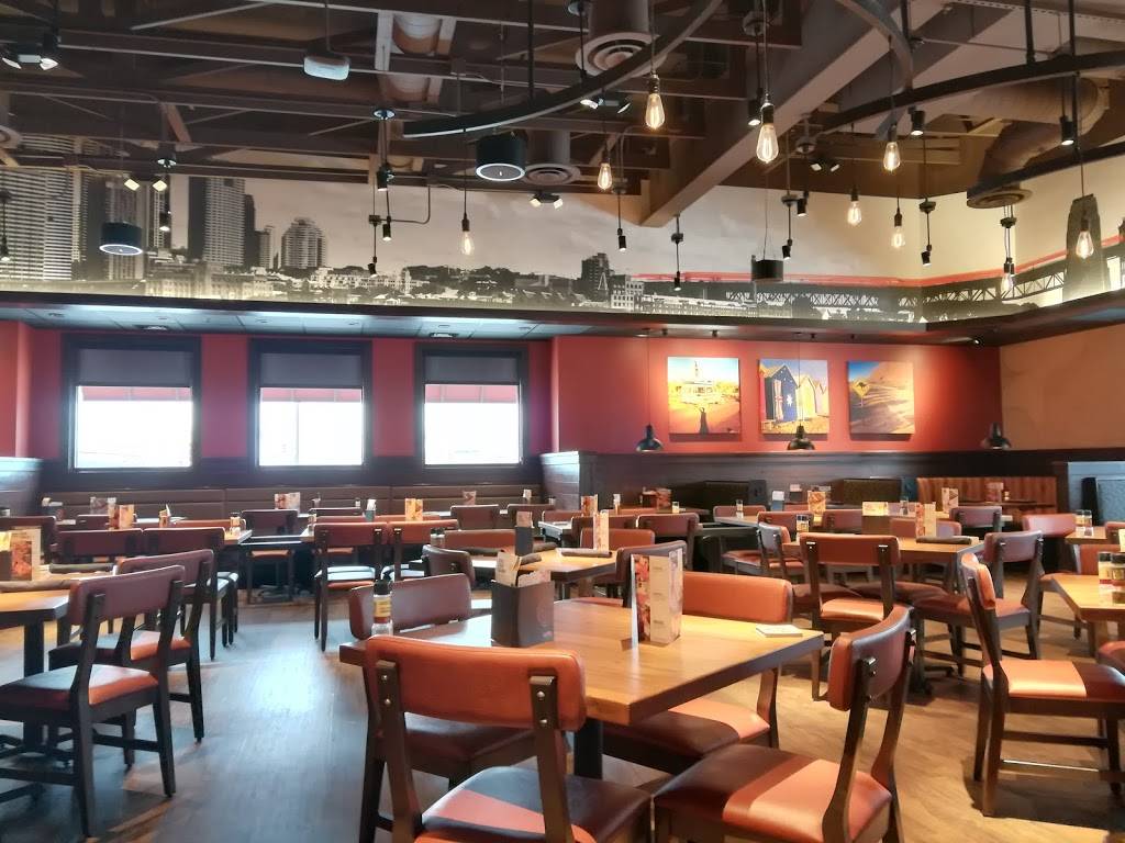 Outback Steakhouse | restaurant | 1637 E Empire St, Bloomington, IL 61701, USA | 3096630455 OR +1 309-663-0455
