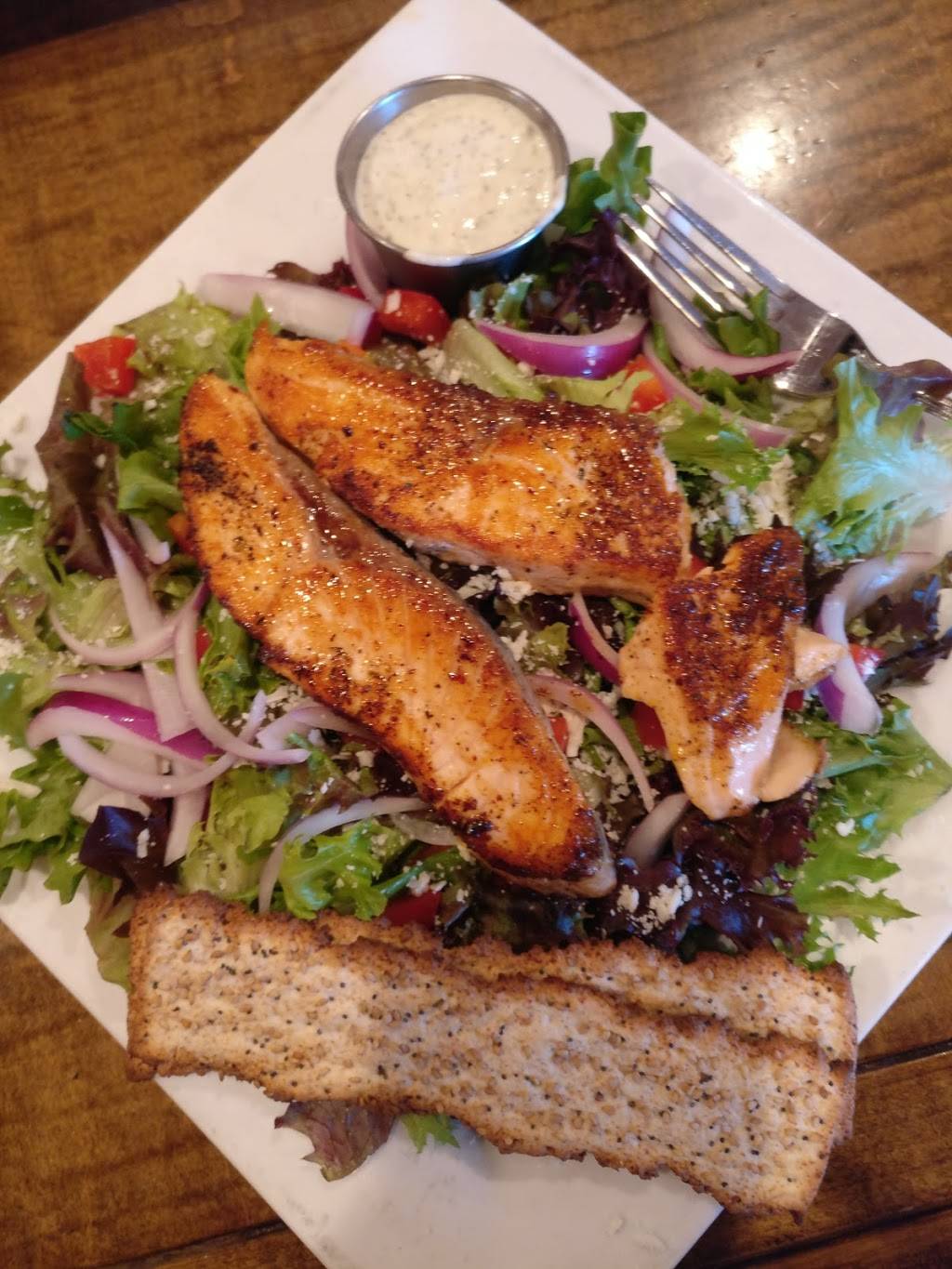 Square Market & Cafe | cafe | 36 Public Square, Columbia, TN 38401, USA | 9318403636 OR +1 931-840-3636