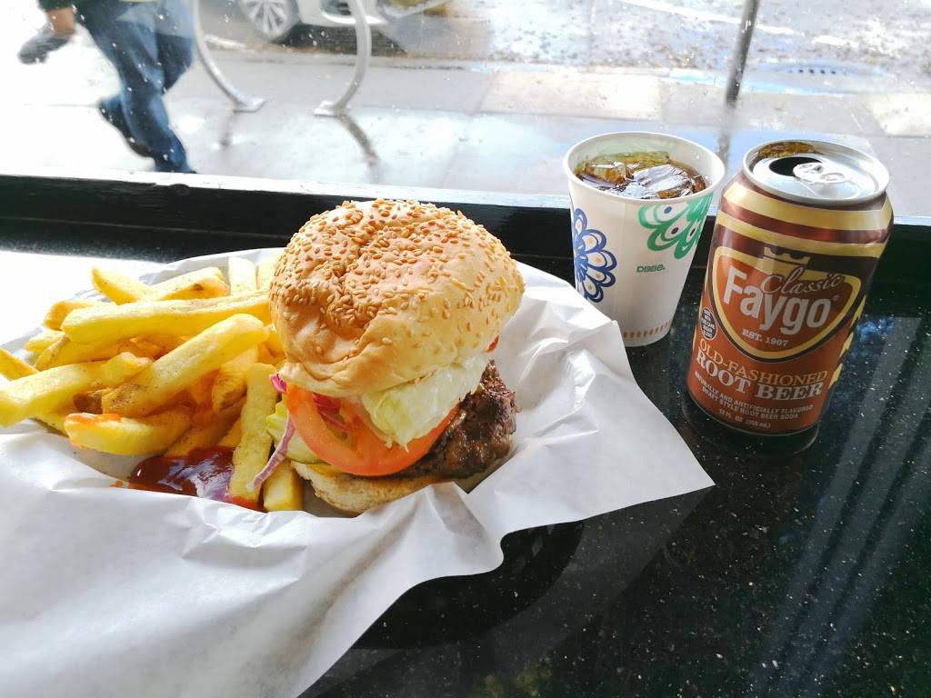 Buffalo Burger | restaurant | 5317 Geary Blvd, San Francisco, CA 94121, USA | 4156681267 OR +1 415-668-1267