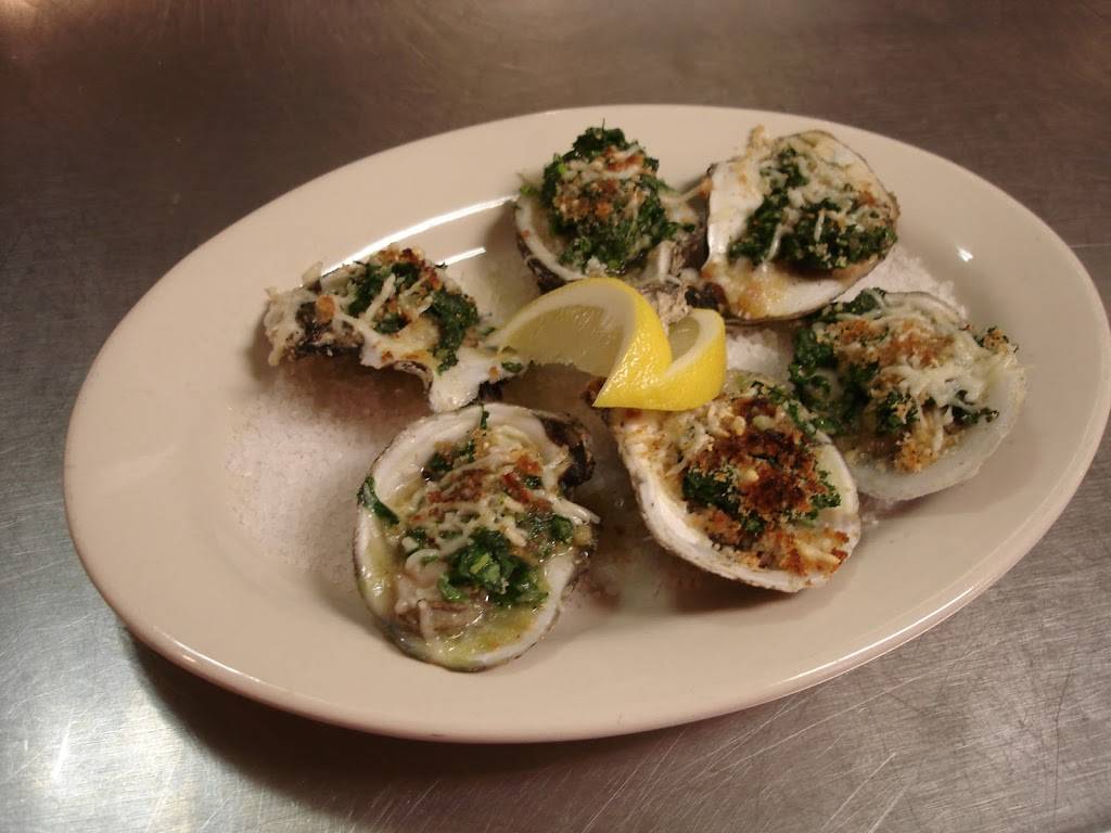 Bluebird Restaurant & Tavern | restaurant | 102 E River St, Leland, MI 49654, USA | 2312569081 OR +1 231-256-9081