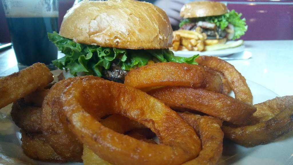 Rockabillies | restaurant | 12363 W 64th Ave, Arvada, CO 80004, USA | 3034211799 OR +1 303-421-1799