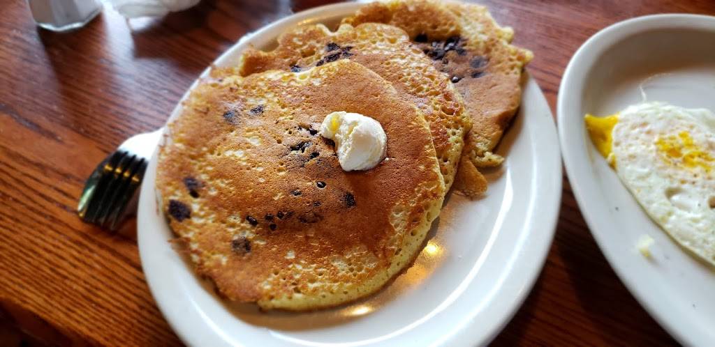 Cracker Barrel Old Country Store | restaurant | 1795 Andover St, Tewksbury, MA 01876, USA | 9788583717 OR +1 978-858-3717