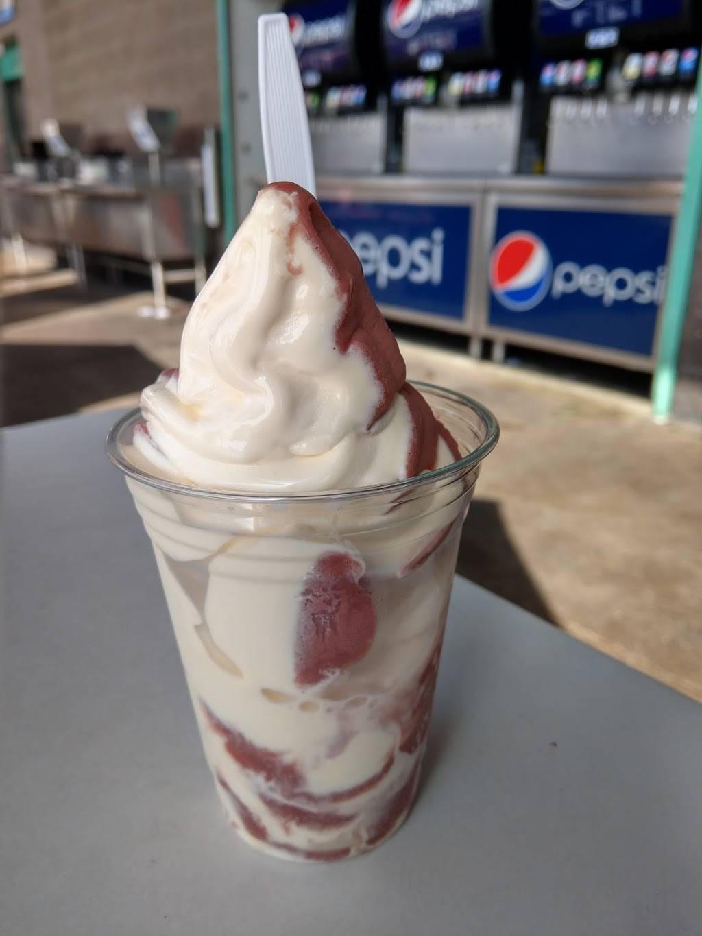 Costco Food Court | meal takeaway | 2901 Los Feliz Blvd, Los Angeles, CA 90039, USA | 3236445220 OR +1 323-644-5220