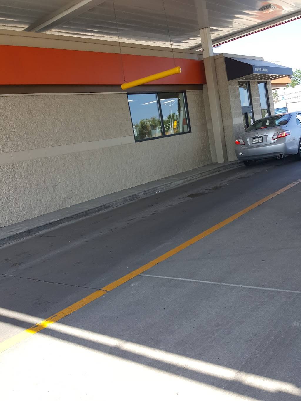 Dunkin | cafe | 11748 75th St, Kenosha, WI 53142, USA | 2628579192 OR +1 262-857-9192