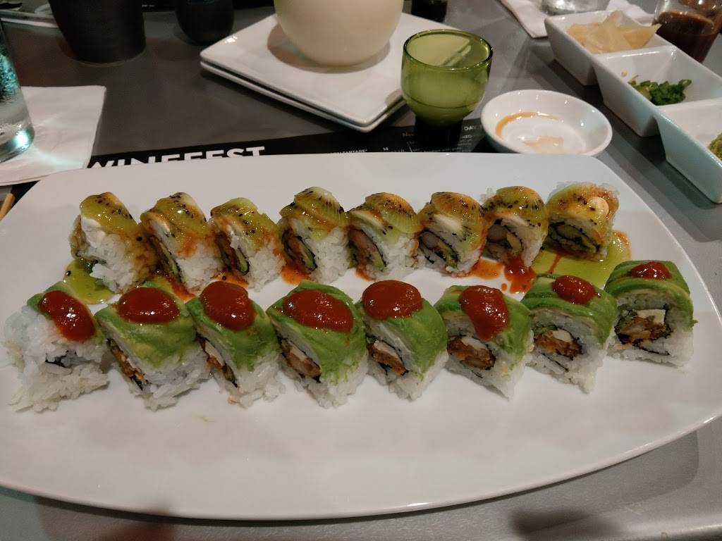 Sushi Zushi | restaurant | 203 S St Marys St #170, San Antonio, TX 78205, USA | 2104722900 OR +1 210-472-2900