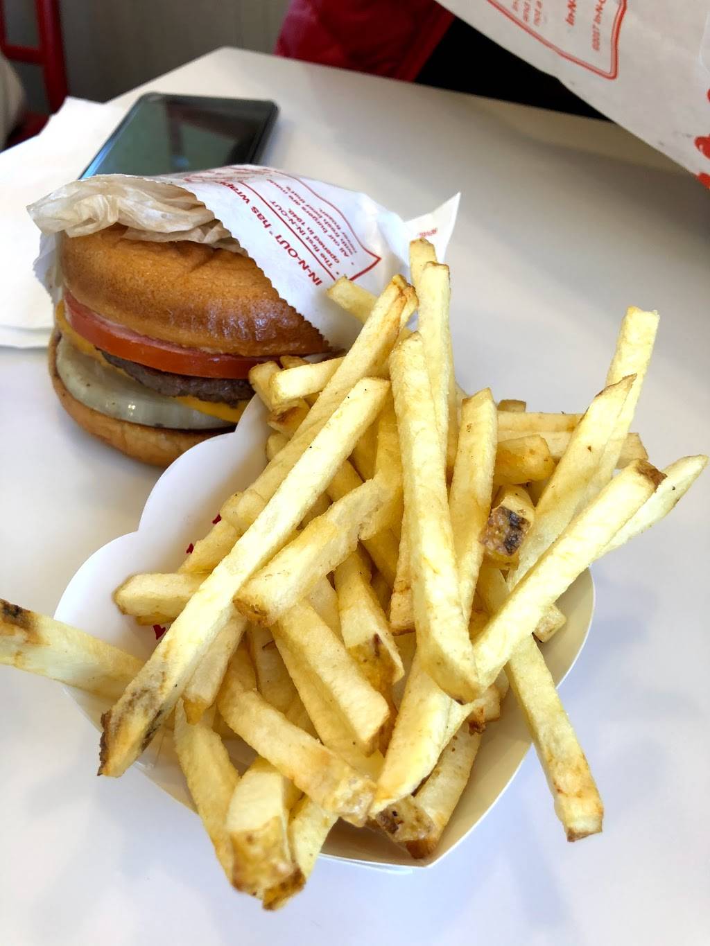 In-N-Out Burger | restaurant | 5611 Santa Teresa Blvd, San Jose, CA 95123, USA | 8007861000 OR +1 800-786-1000