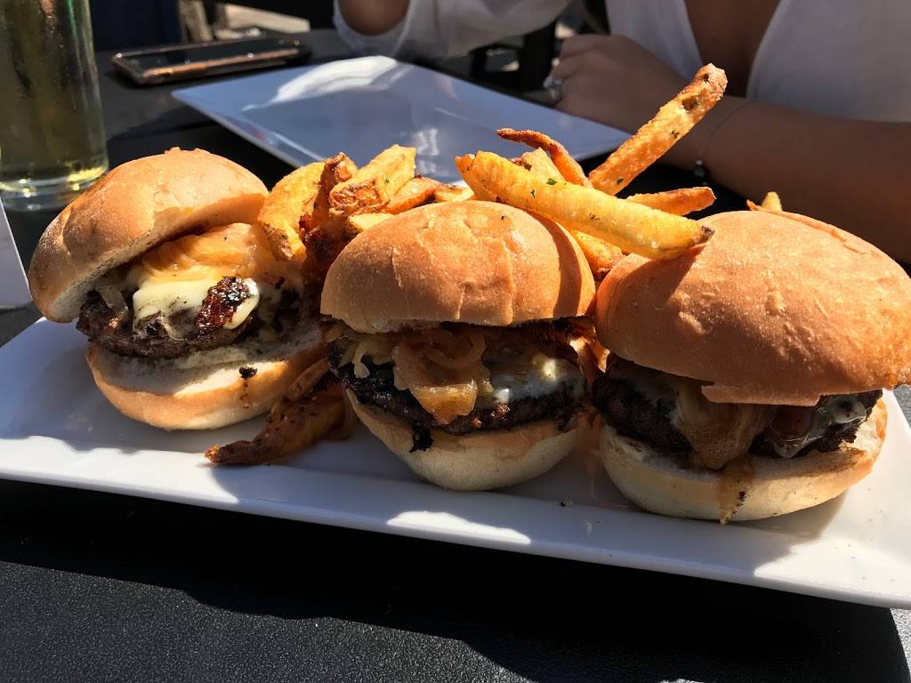 Canal Park Brewing Company | restaurant | 300 Canal Park Dr, Duluth, MN 55802, USA | 2184644790 OR +1 218-464-4790