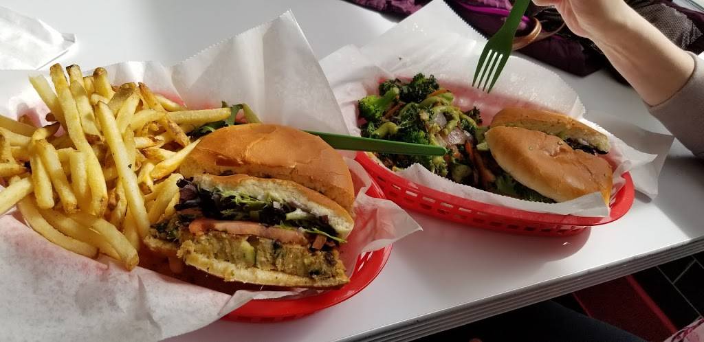 Unburger Grill | restaurant | 22018 Michigan Ave, Dearborn, MI 48124, USA | 3136330881 OR +1 313-633-0881