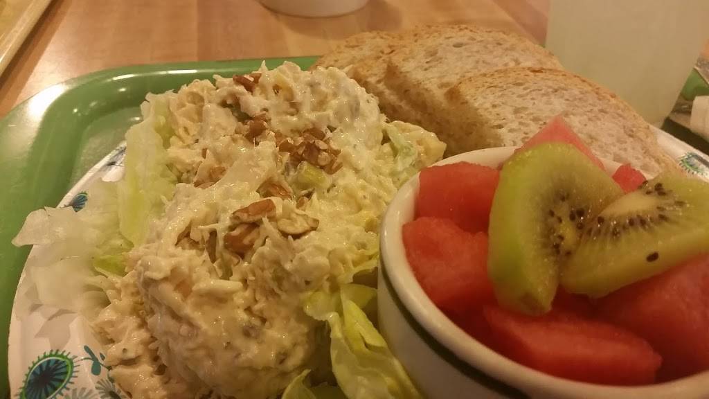 Barn Happy | restaurant | 11310 University Ave #9120, Cedar Falls, IA 50613, USA | 3192660888 OR +1 319-266-0888