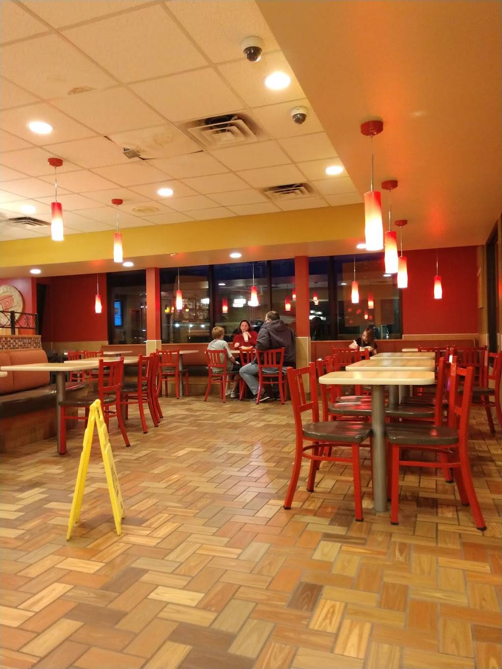 Popeyes Louisiana Kitchen | restaurant | 809 Highway 51 N, Covington, TN 38019, USA | 9014765631 OR +1 901-476-5631