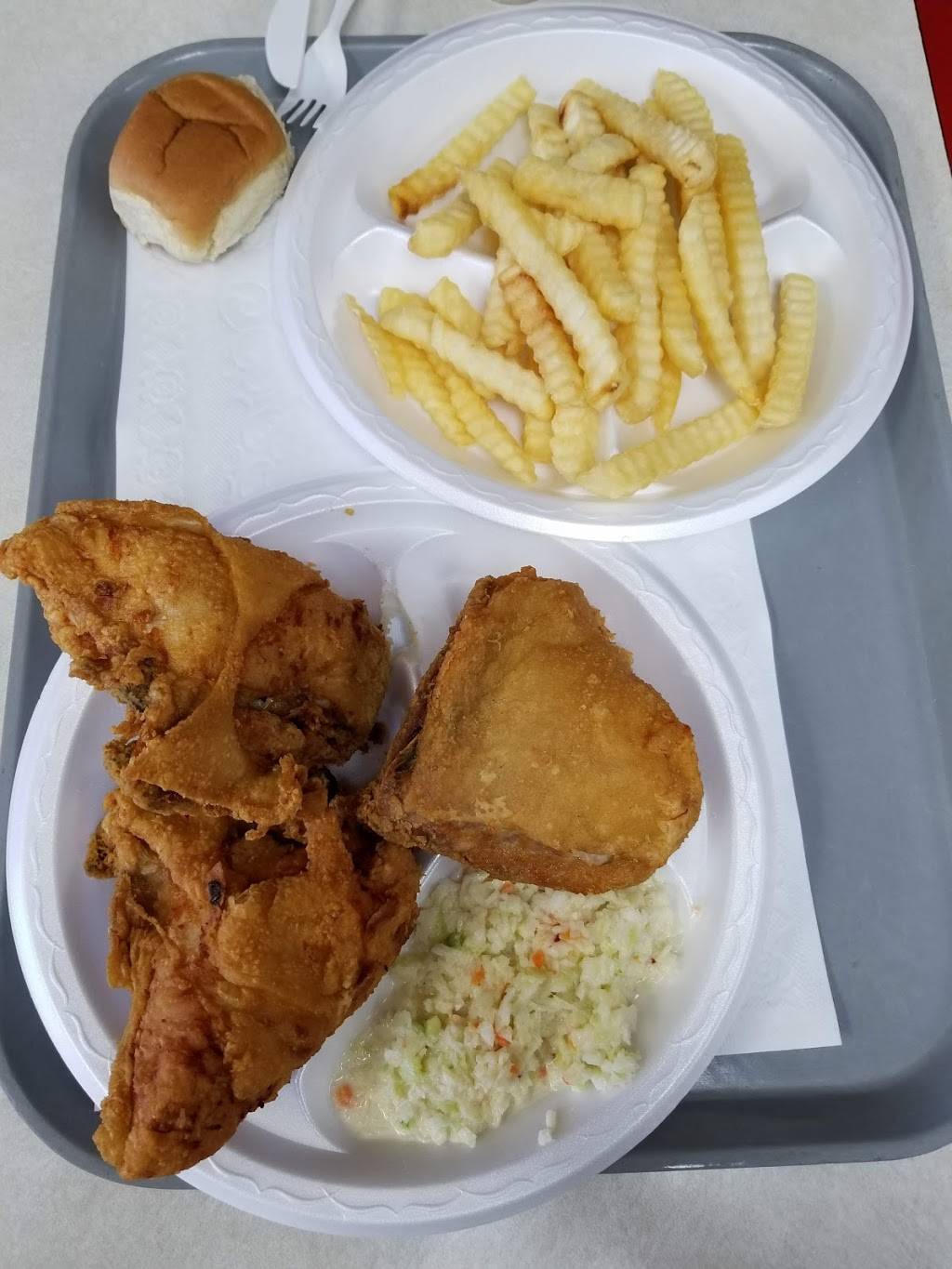 Waylons Family Restaurant | restaurant | 77 E Oak St, McRae-Helena, GA 31055, USA | 2298682590 OR +1 229-868-2590