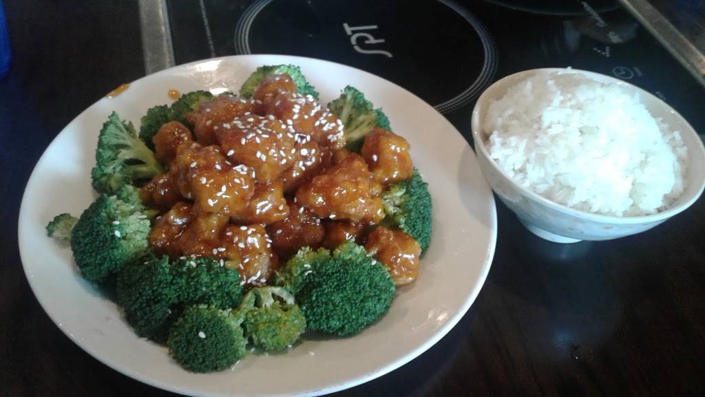 Oasis Chinese Restaurant | restaurant | 2652 E 10th St, Bloomington, IN 47408, USA | 8123393999 OR +1 812-339-3999