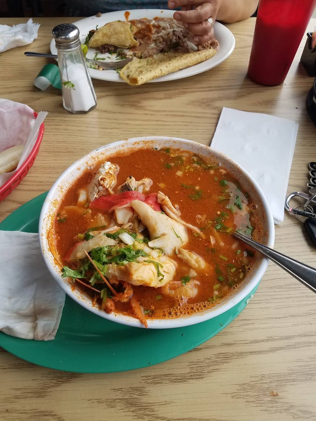 Tsunami Restaurant | restaurant | 2001 W Lincoln Ave, Milwaukee, WI 53215, USA | 4142557759 OR +1 414-255-7759