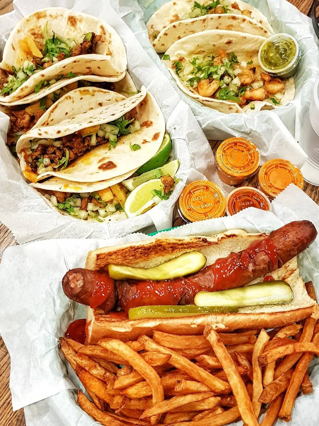 Mean Wiener | restaurant | 532 Sheridan Rd, Highwood, IL 60040, USA | 8472661411 OR +1 847-266-1411