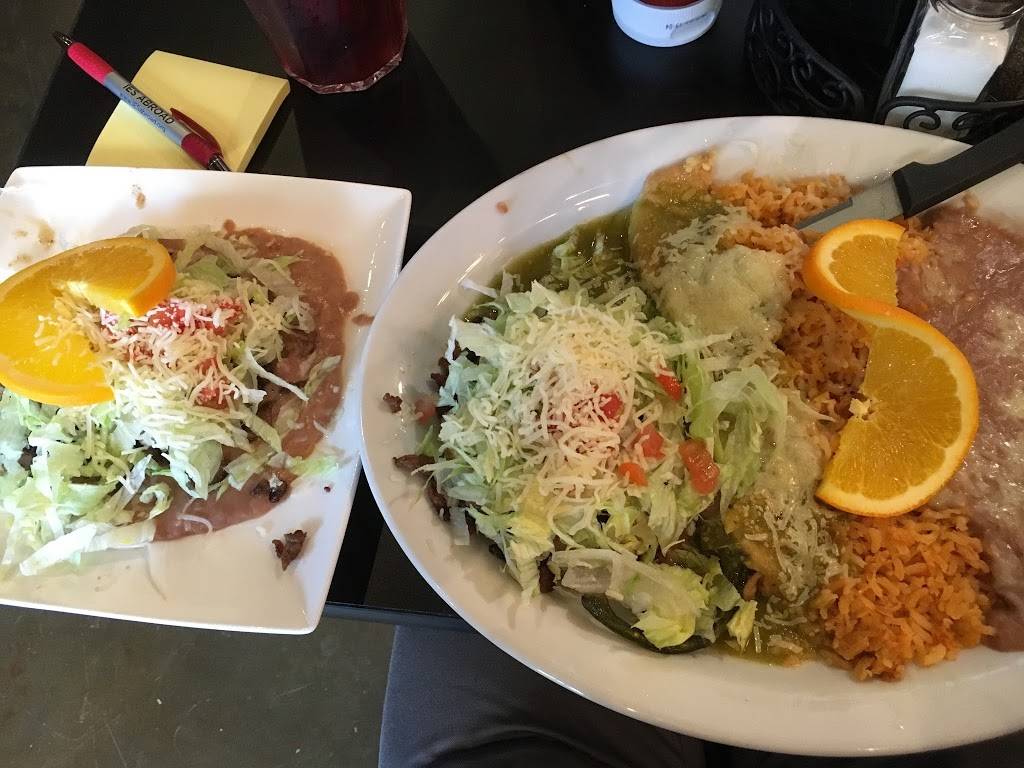 Agaves Mexican Grill | restaurant | 731 E Yosemite Ave #D, Merced, CA 95340, USA | 2095804662 OR +1 209-580-4662