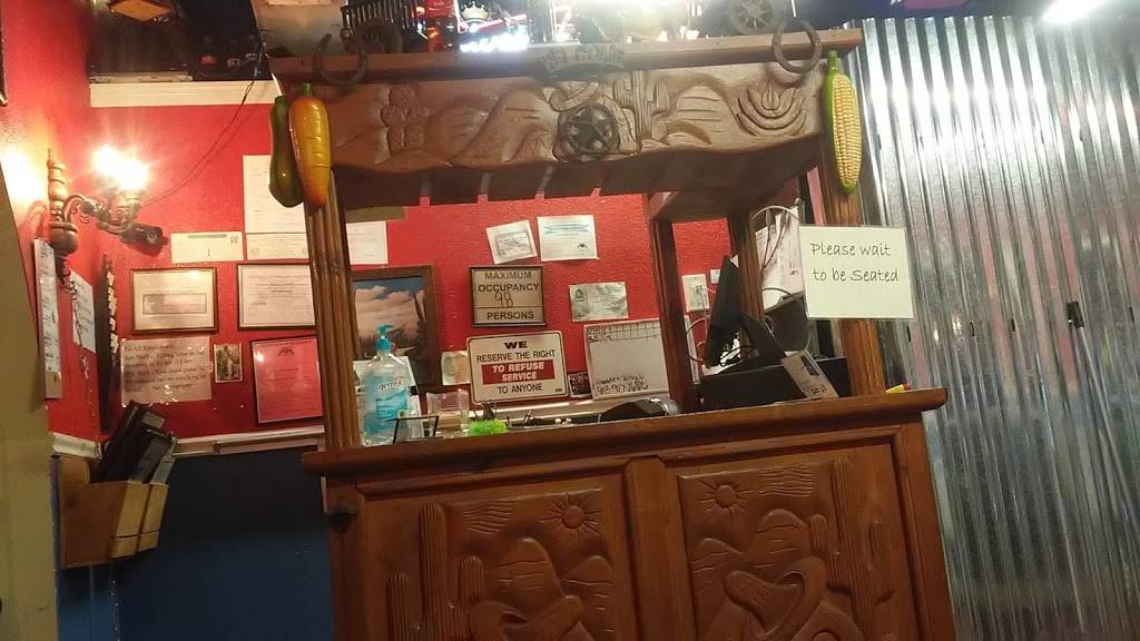 El Portal De Jaripo | restaurant | 2400 W Main St, Gun Barrel City, TX 75156, USA | 9038872010 OR +1 903-887-2010