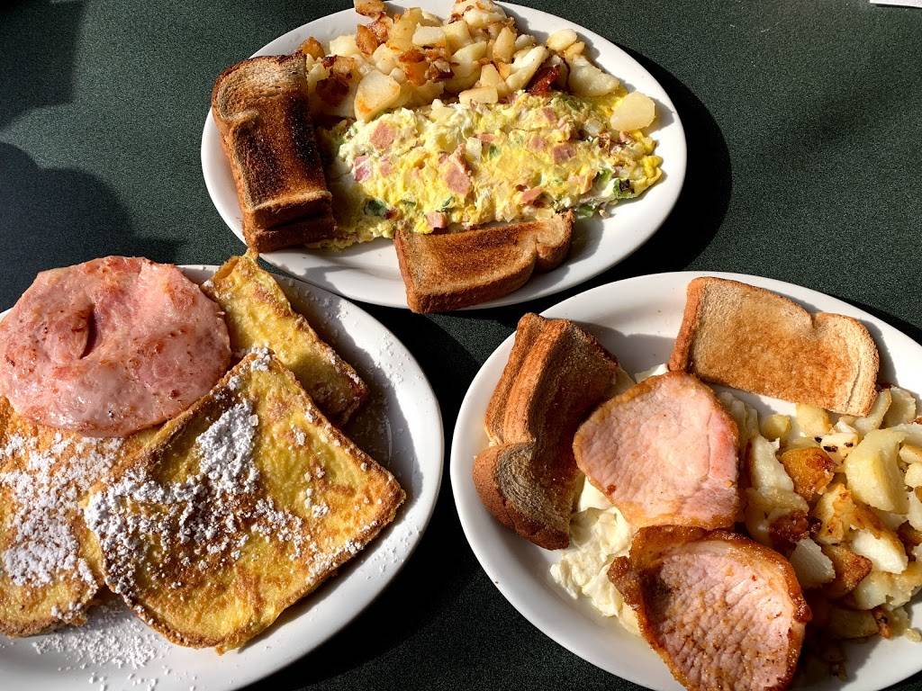 Continental Pancake House & Family Restaurant | restaurant | 5810 Stanley Ave, Niagara Falls, ON L2G 3X8, Canada | 9053546661 OR +1 905-354-6661