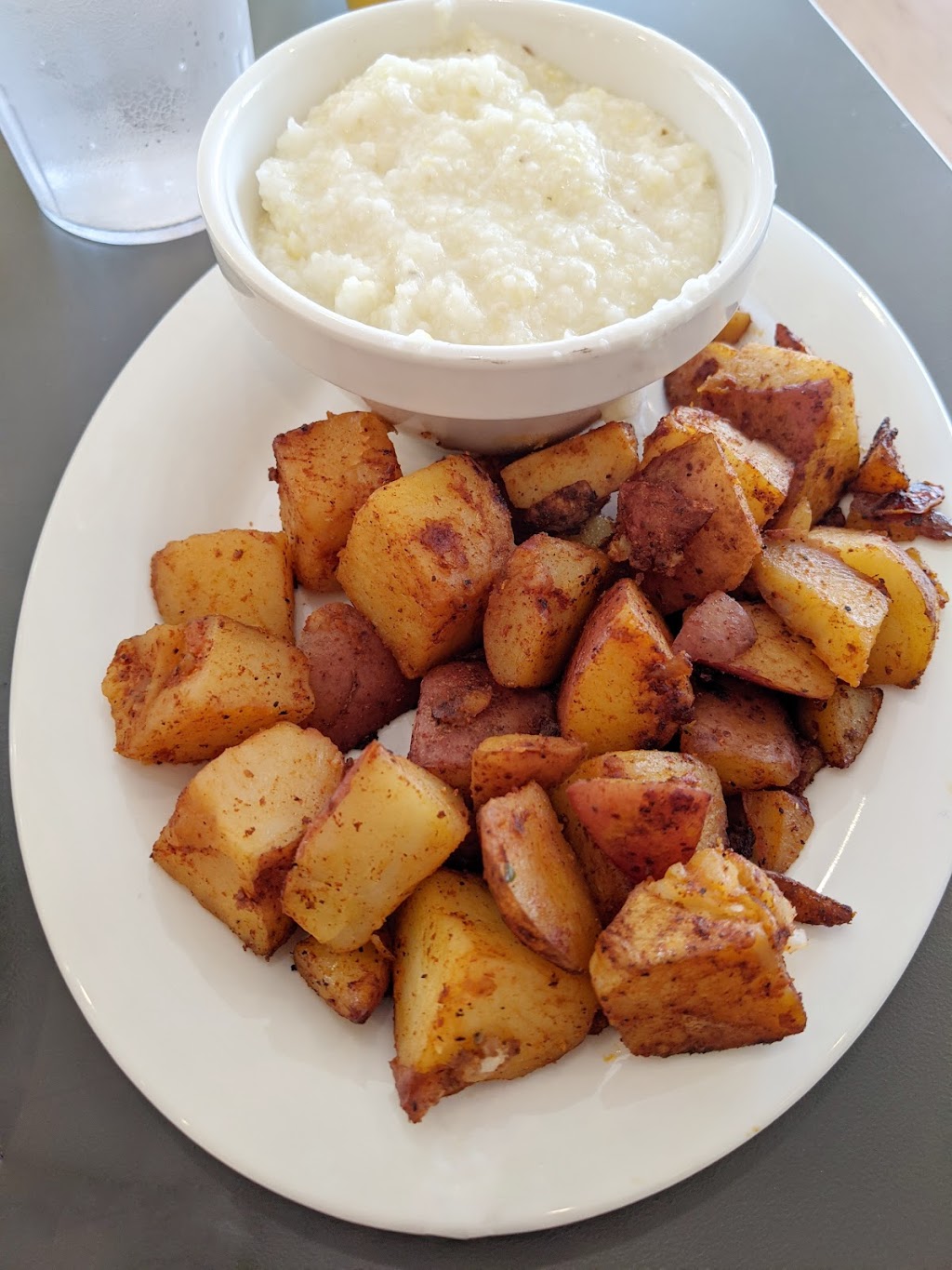 Eggs Up Grill | restaurant | 738 W 22nd St, Norfolk, VA 23517, USA | 7572960600 OR +1 757-296-0600