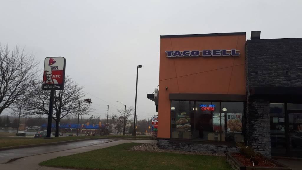 Taco Bell | meal takeaway | 422 Bayly St W, Ajax, ON L1S 1P1, Canada | 9056863125 OR +1 905-686-3125