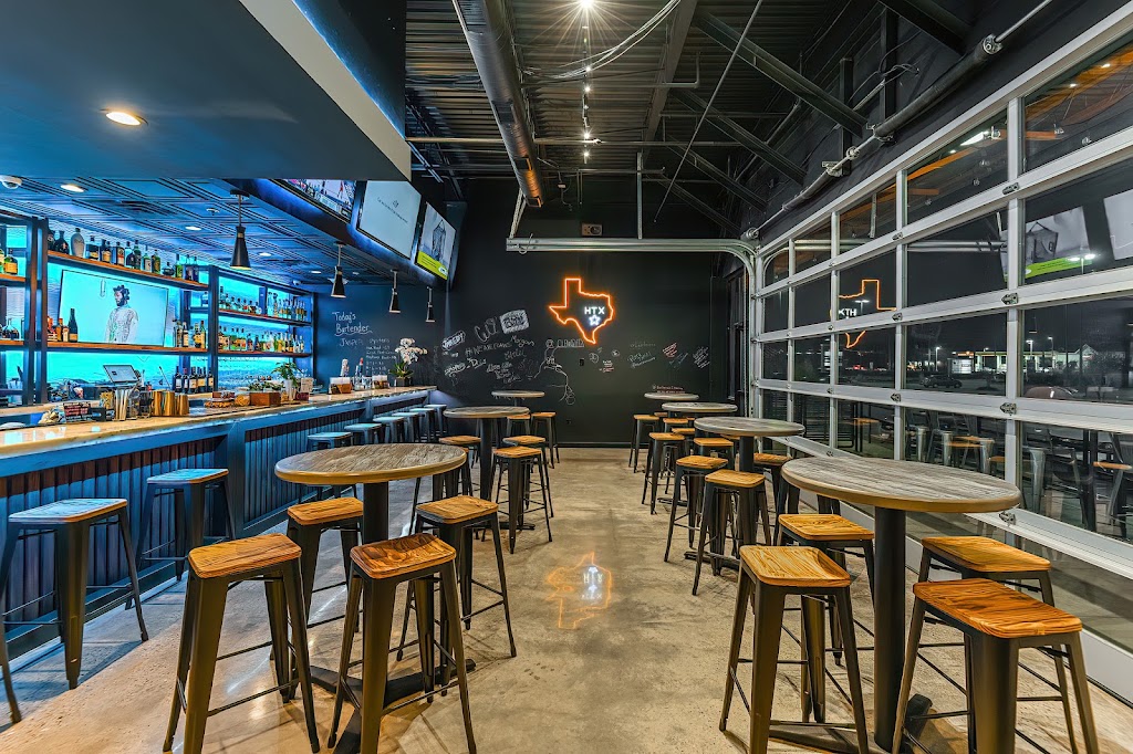 Claws Boil & Bar | restaurant | 16000 Stuebner Airline Rd Suite M, Spring, TX 77379, USA | 8325598006 OR +1 832-559-8006