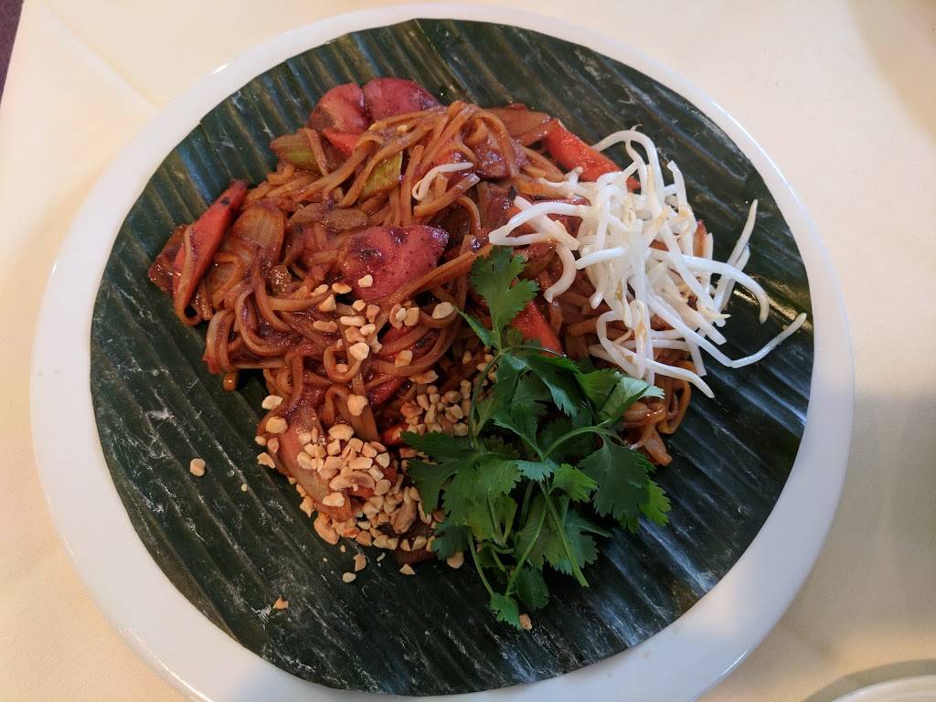 Treehouse Café | restaurant | San Carlos St, Carmel-By-The-Sea, CA 93921, USA | 8316261111 OR +1 831-626-1111