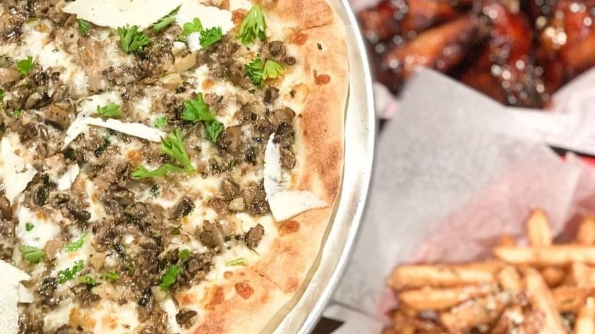 Hopedale Pizza Market | restaurant | 1 Menfi Way, Hopedale, MA 01747, USA | 5083813292 OR +1 508-381-3292