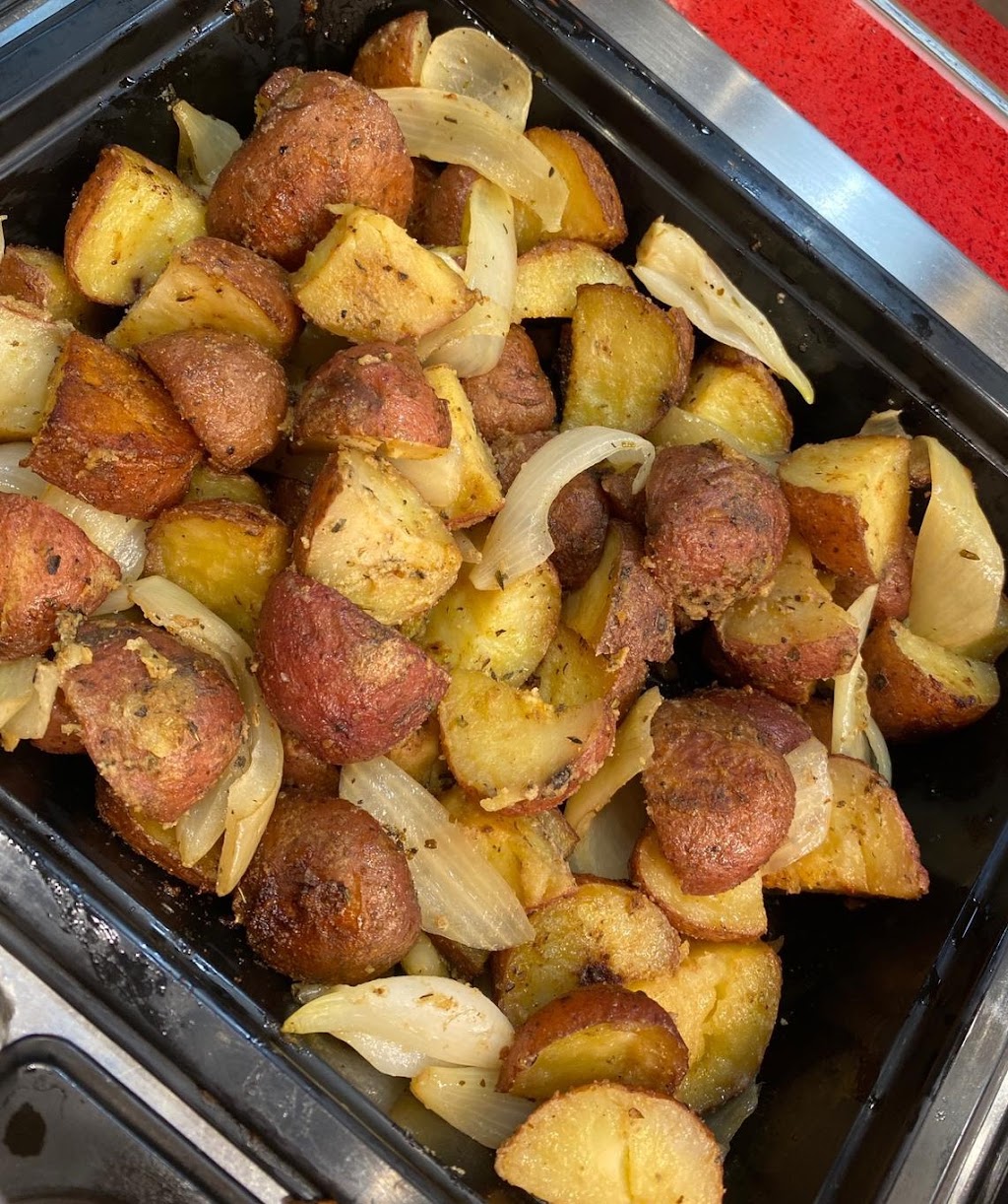 Famous Franks A-lot | restaurant | 51 N 12th St, Philadelphia, PA 19107, USA | 2156259991 OR +1 215-625-9991