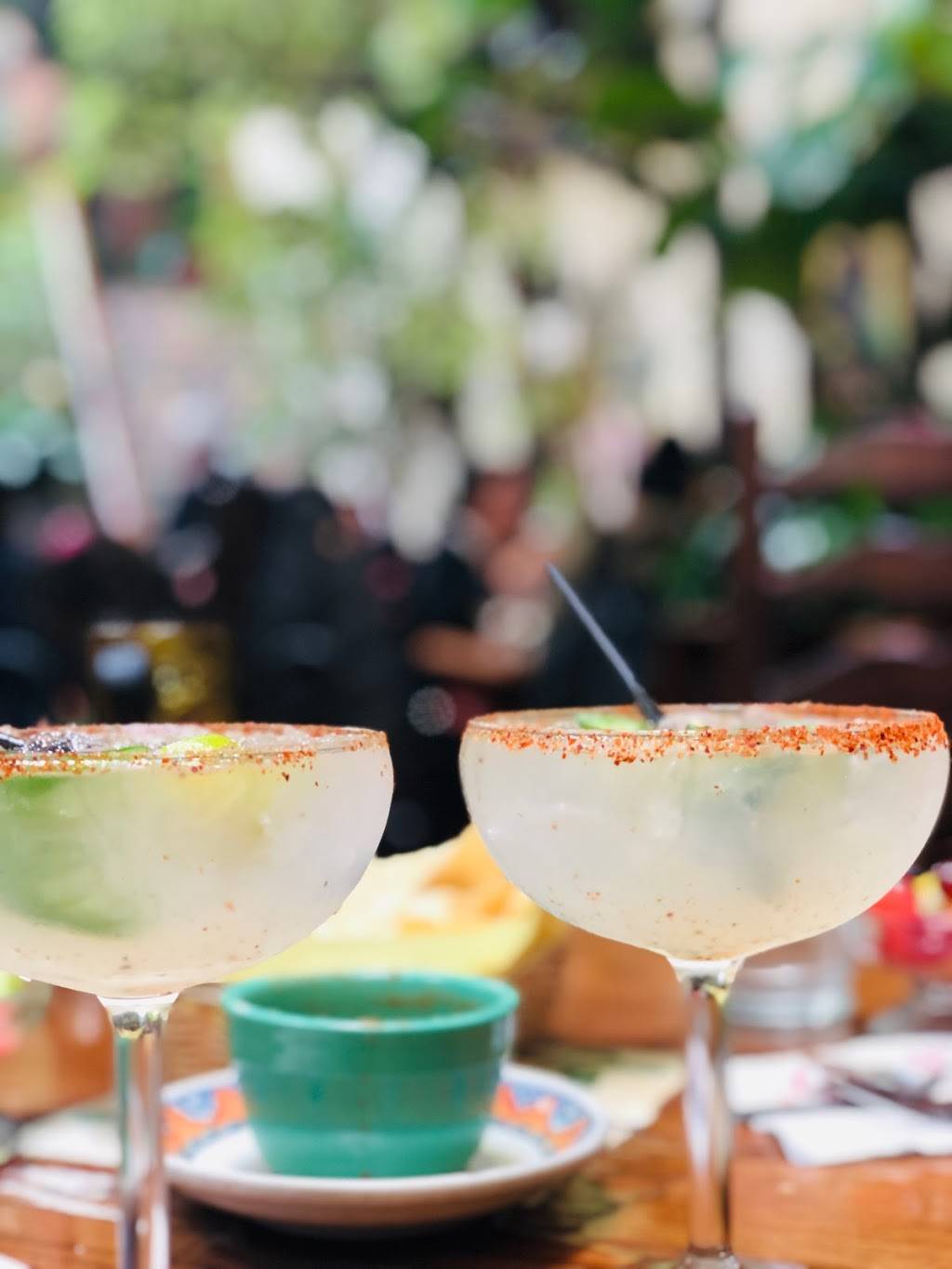 Panchos Restaurant | restaurant | 3615 Highland Ave, Manhattan Beach, CA 90266, USA | 3105456670 OR +1 310-545-6670