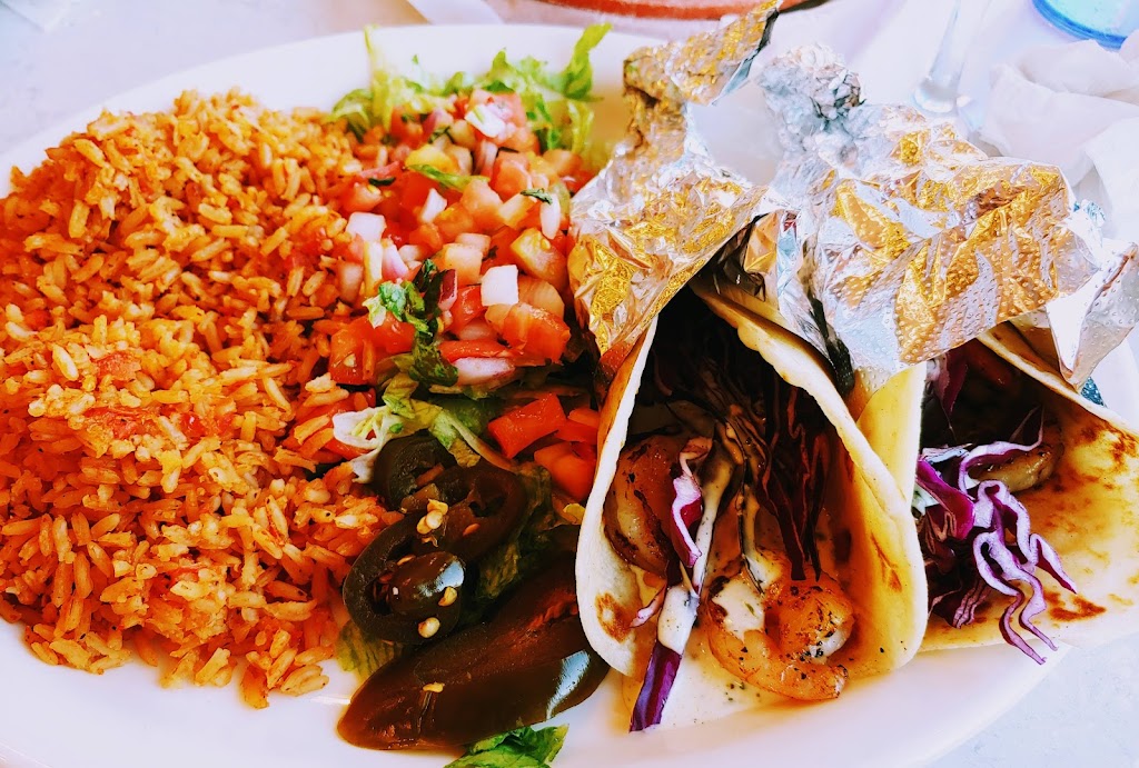 Chuys | restaurant | 9774 Katy Fwy Suite 100, Houston, TX 77055, USA | 8324315252 OR +1 832-431-5252