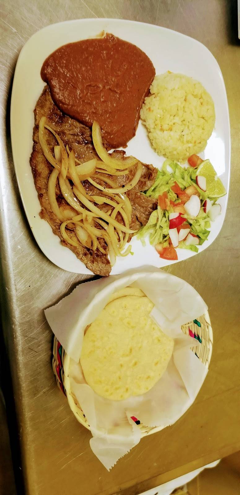 El Campesino D Alamo | restaurant | 10606 Perrin Beitel Rd, San Antonio, TX 78217, USA | 2102367095 OR +1 210-236-7095