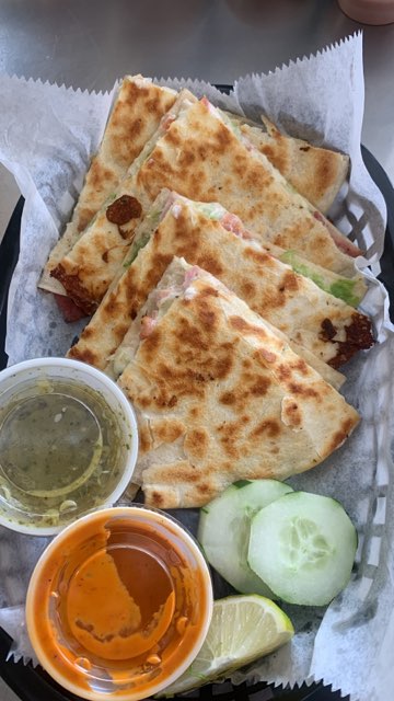 Carmona Tacos llc | restaurant | 2805 S High St, Columbus, OH 43207, USA | 3802420831 OR +1 380-242-0831