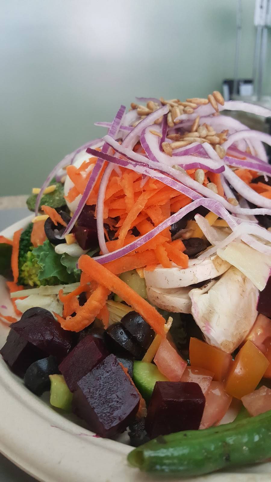 Urban Salad Bar | meal takeaway | 16101 Ventura Blvd #110, Encino, CA 91436, USA | 8189818112 OR +1 818-981-8112