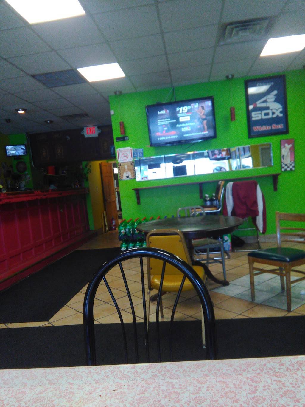 Bella Vita Pizzeria | restaurant | 3737 W Grand Ave, Chicago, IL 60651, USA | 7736382332 OR +1 773-638-2332