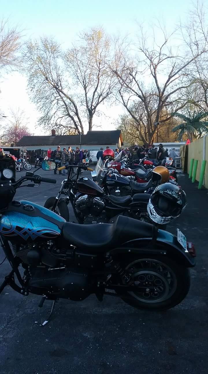 Drunken Monkey Bar & Grill | restaurant | 1816 W Division St, Springfield, MO 65802, USA | 4178620809 OR +1 417-862-0809