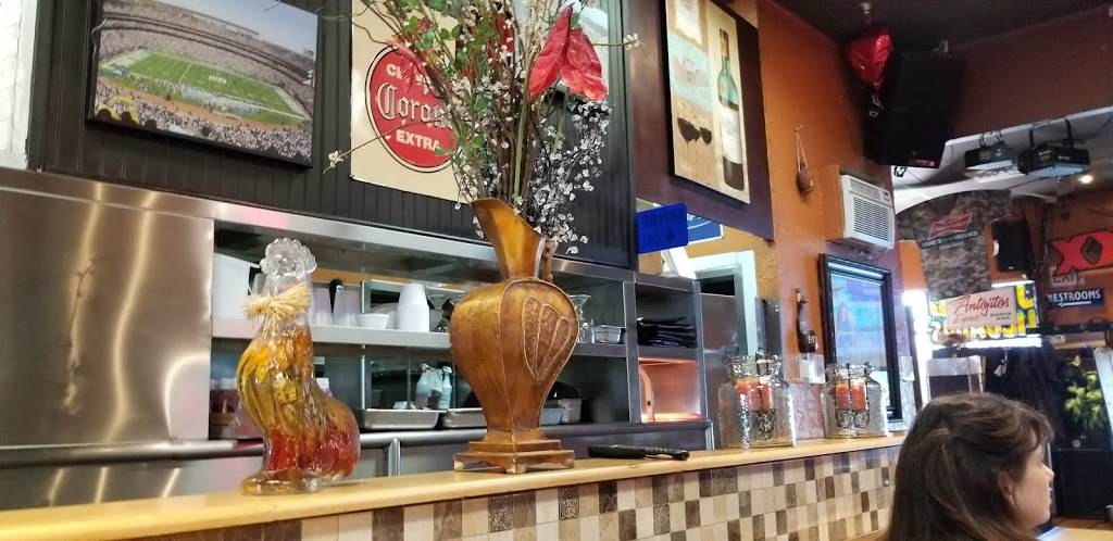 Super Antojitos Express | restaurant | 1702 N Bristol St, Santa Ana, CA 92706, USA | 7148353619 OR +1 714-835-3619