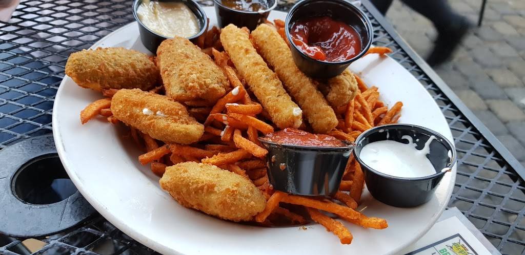 McPs Taphouse Grill | restaurant | 4125 Lake Tahoe Blvd A, South Lake Tahoe, CA 96150, USA | 5305424435 OR +1 530-542-4435